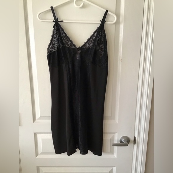 Plus Size Delta Burke Néglige - Picture 1 of 4